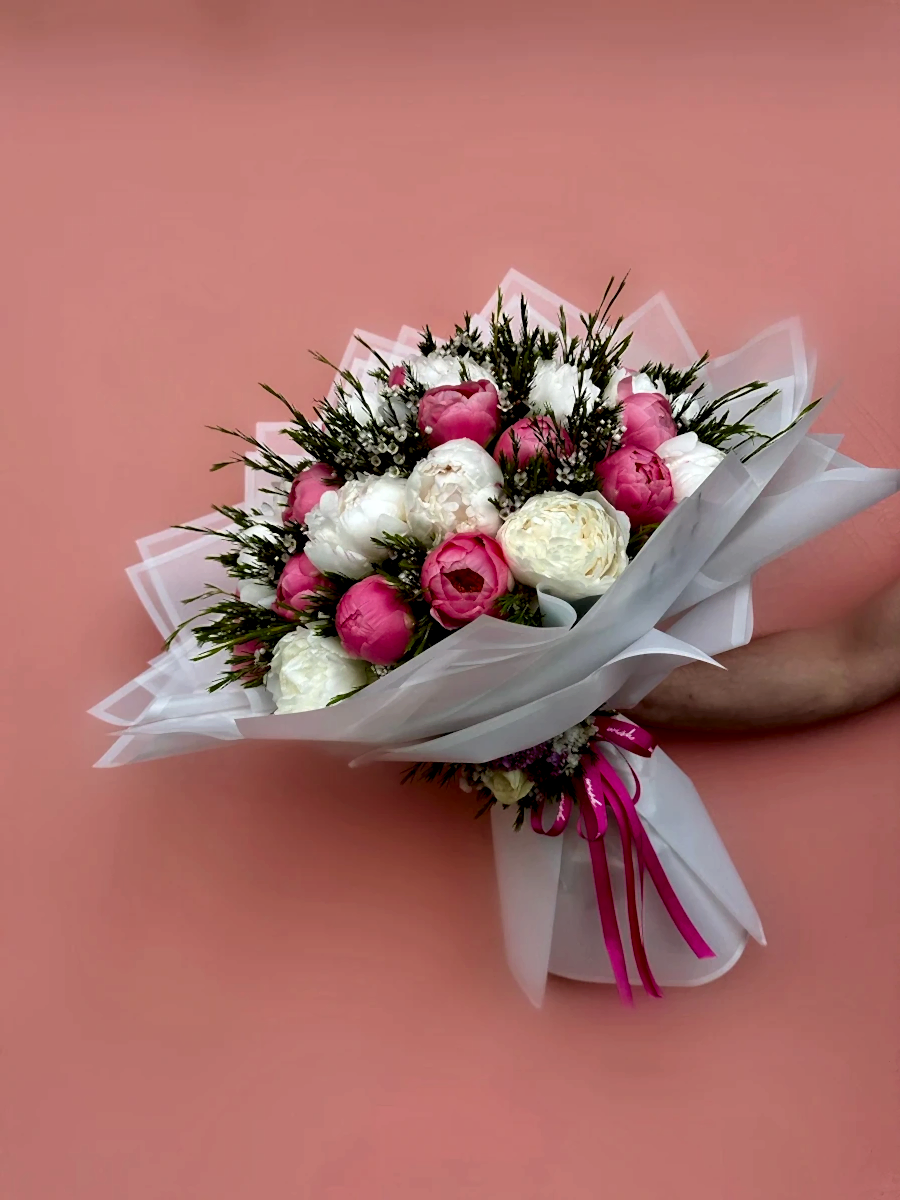 Beyaz & Mercan Şakayık Buketi