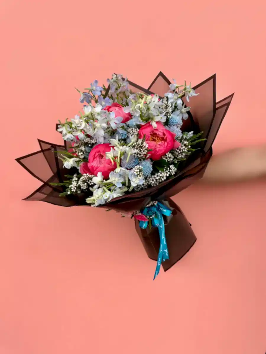 Bubble Gum Mercan Şakayık Buketi