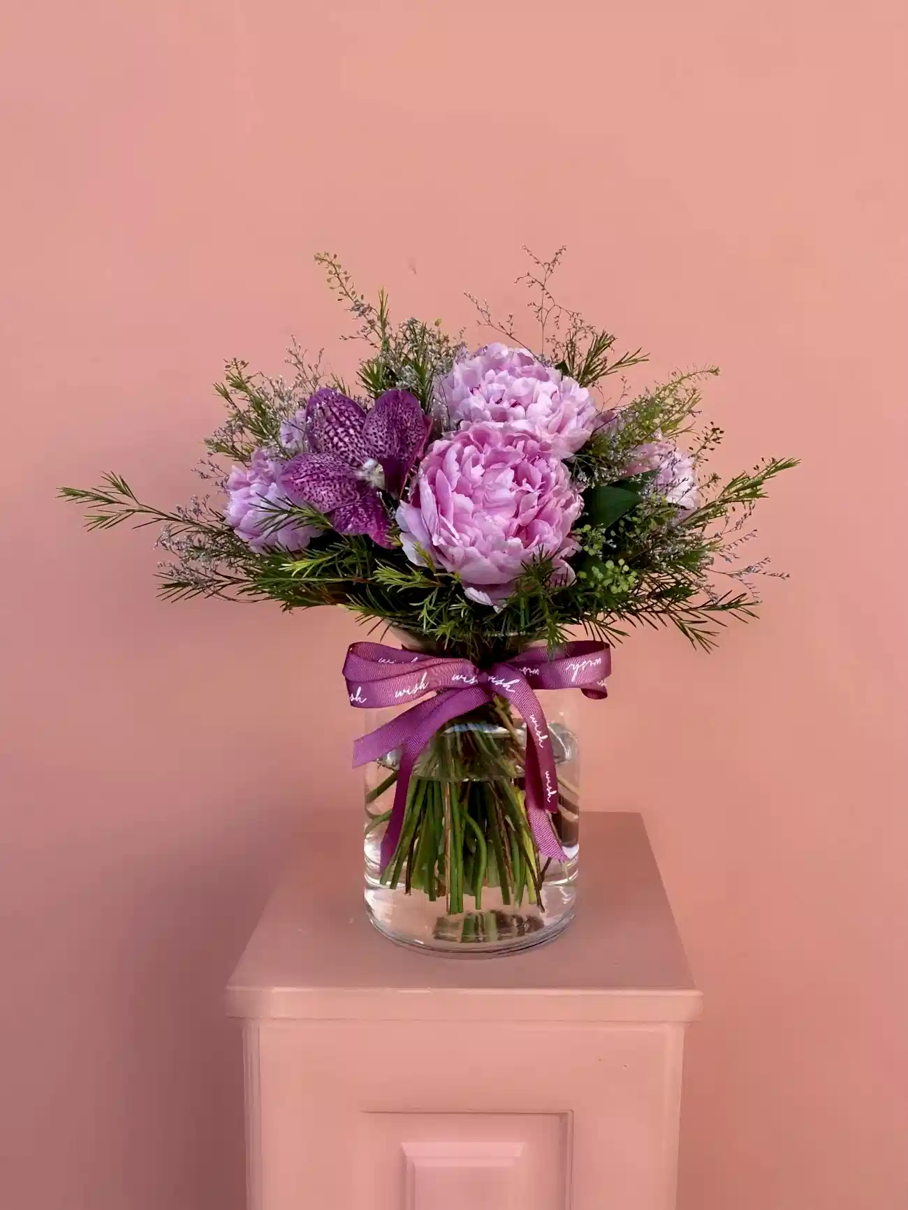 Cam Vazoda Şakayıklar