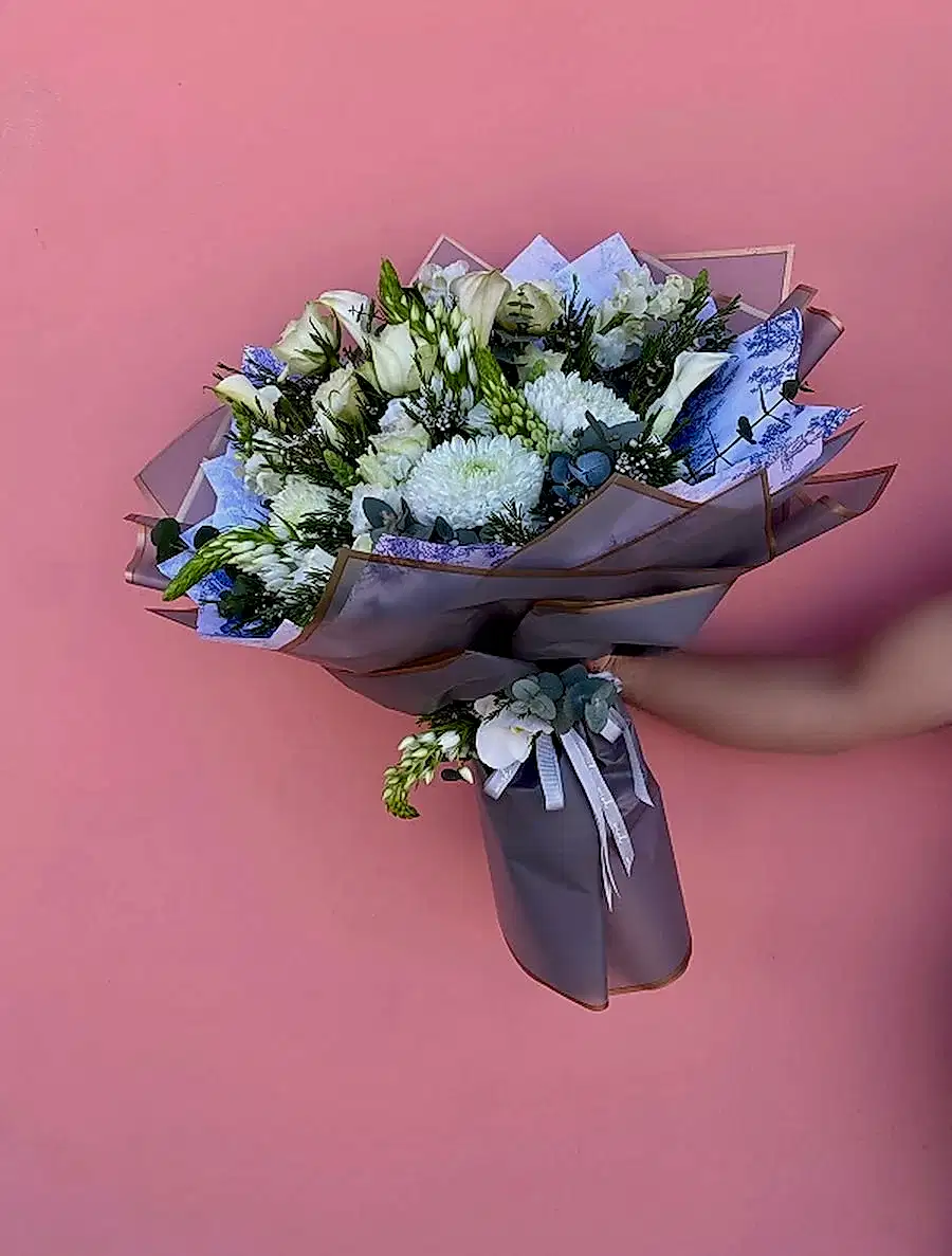 Mathilda Beyaz Karışık Buket