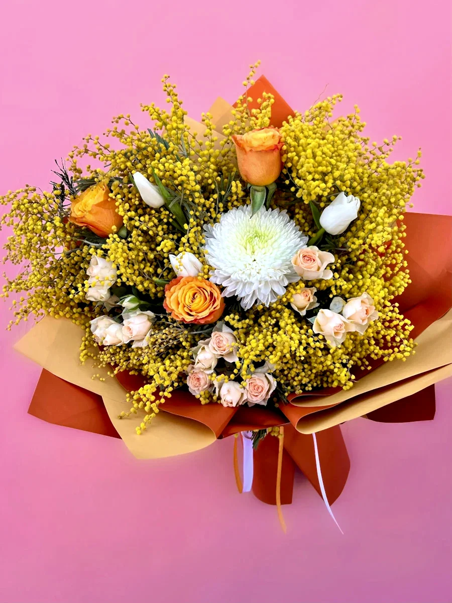 Mimosa Bloom Kadınlar Günü Buketi