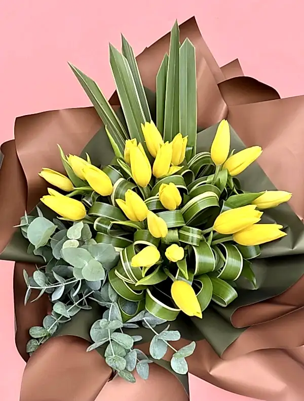 Adriana Sarı Laleler