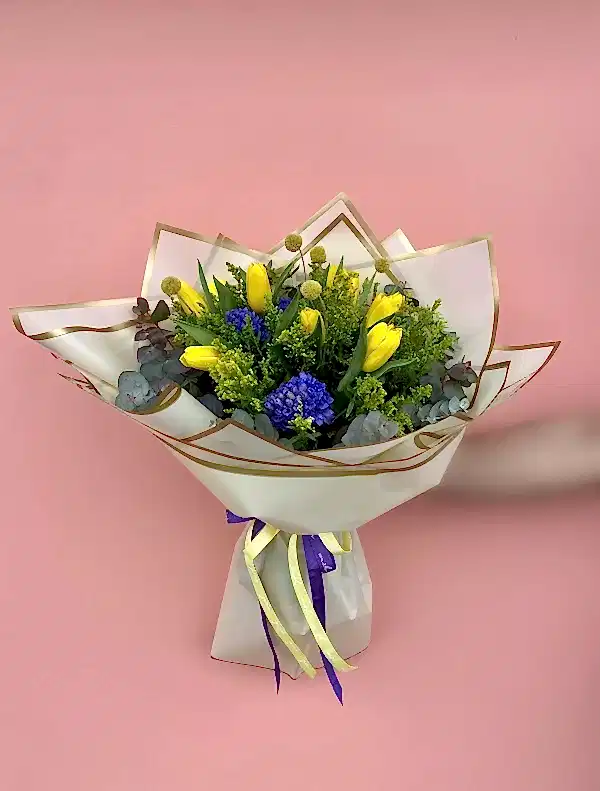 Vivi Lale ve Sümbül Buketi