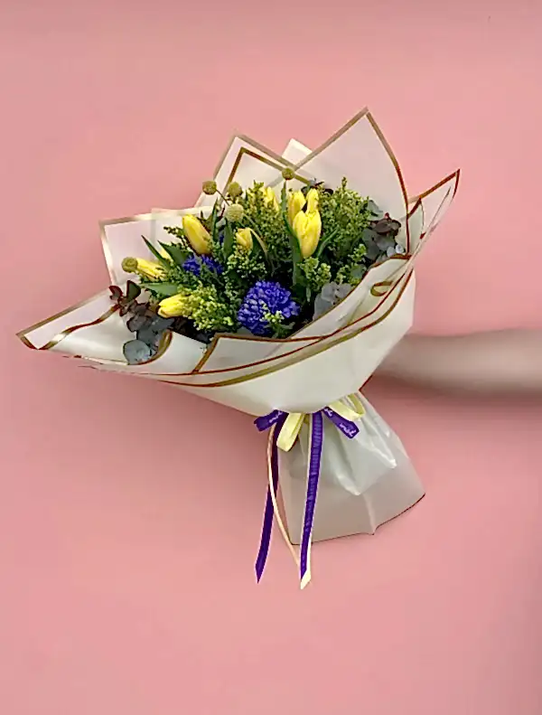 Vivi Lale ve Sümbül Buketi