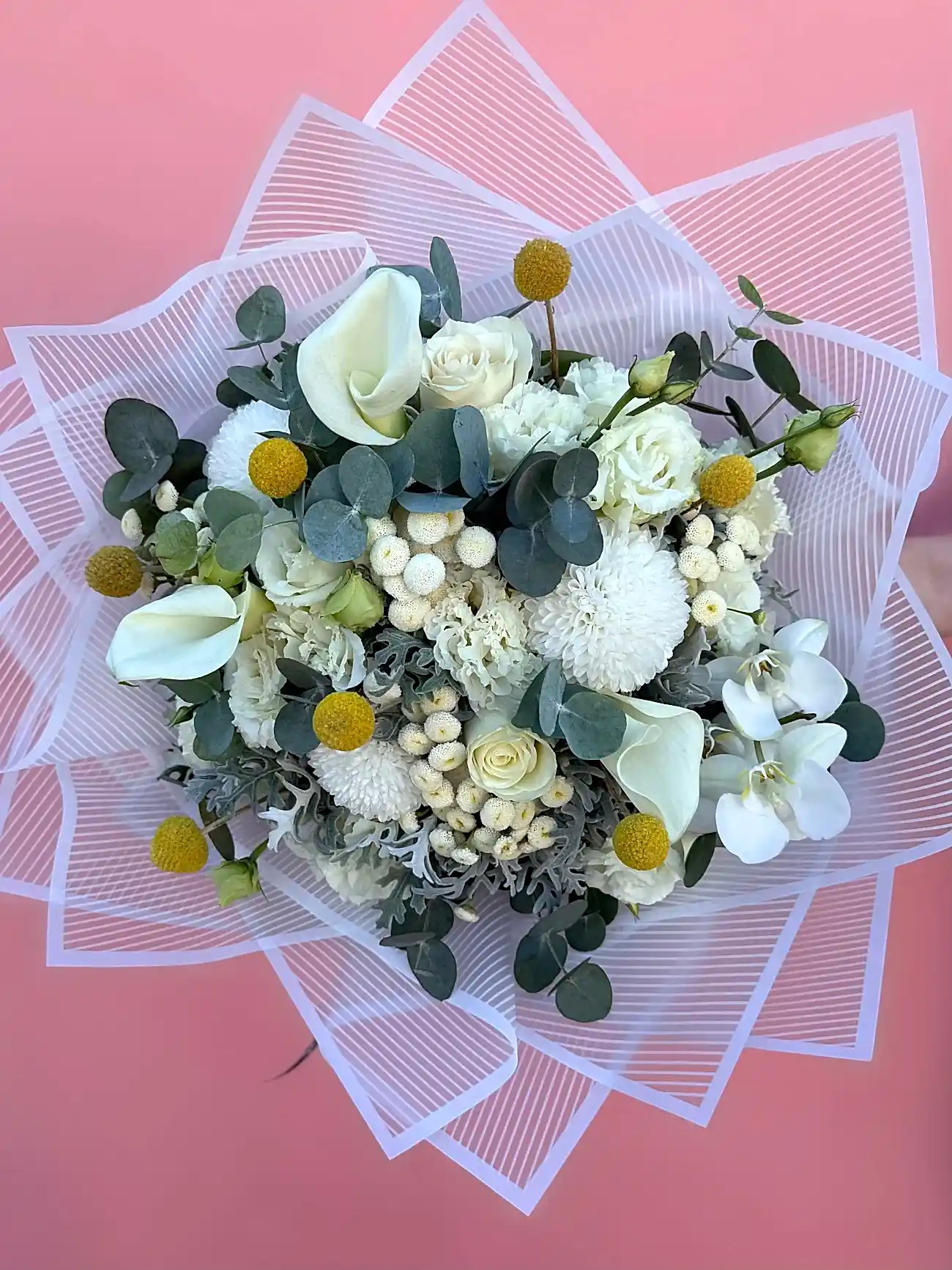 White Aura Karışık Buket